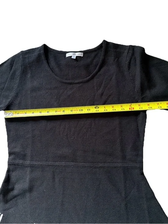 Sandra Darren women’s size M black and white knit sweater dress. Excellent Cond. - Picture 6 of 12